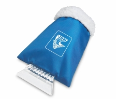 Eiskratzer mit Handschuh
